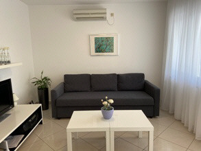 Appartement Lavanda Baska Insel Krk Kroatien Wohnzimmer mit Terrasse